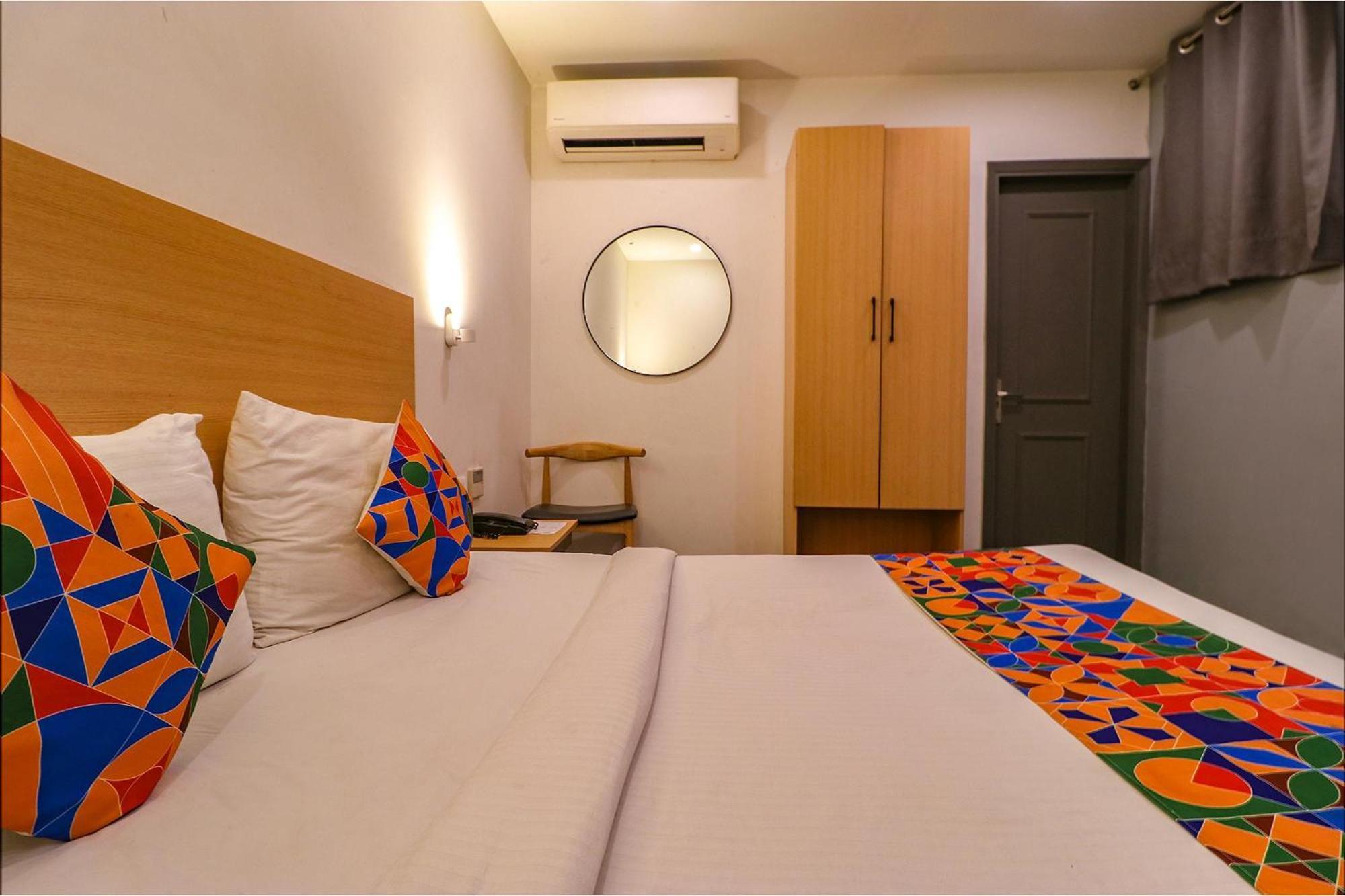 Fabhotel La Serene Punjabi Bagh Nueva Delhi Exterior foto